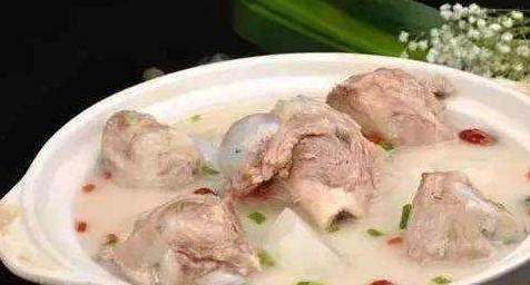 爆料勾兑骨头汤视频播放,视频曝光惊人内幕  第3张